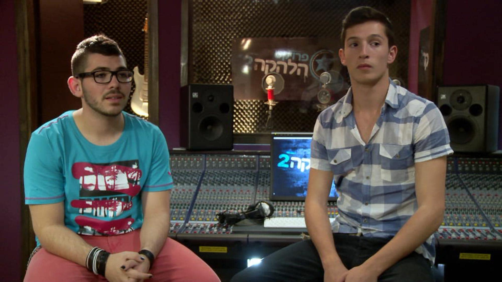 HYT794314____118-1-min